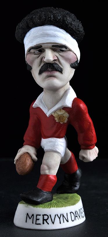 Mini Mervyn Davies