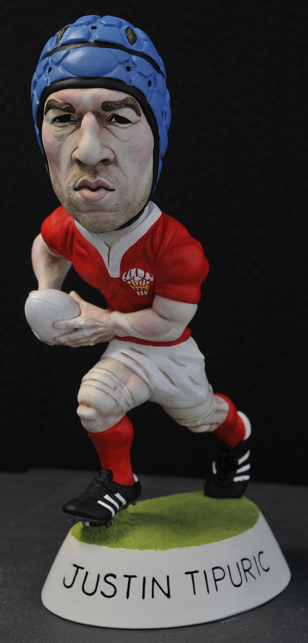 9" Action Justin Tipuric