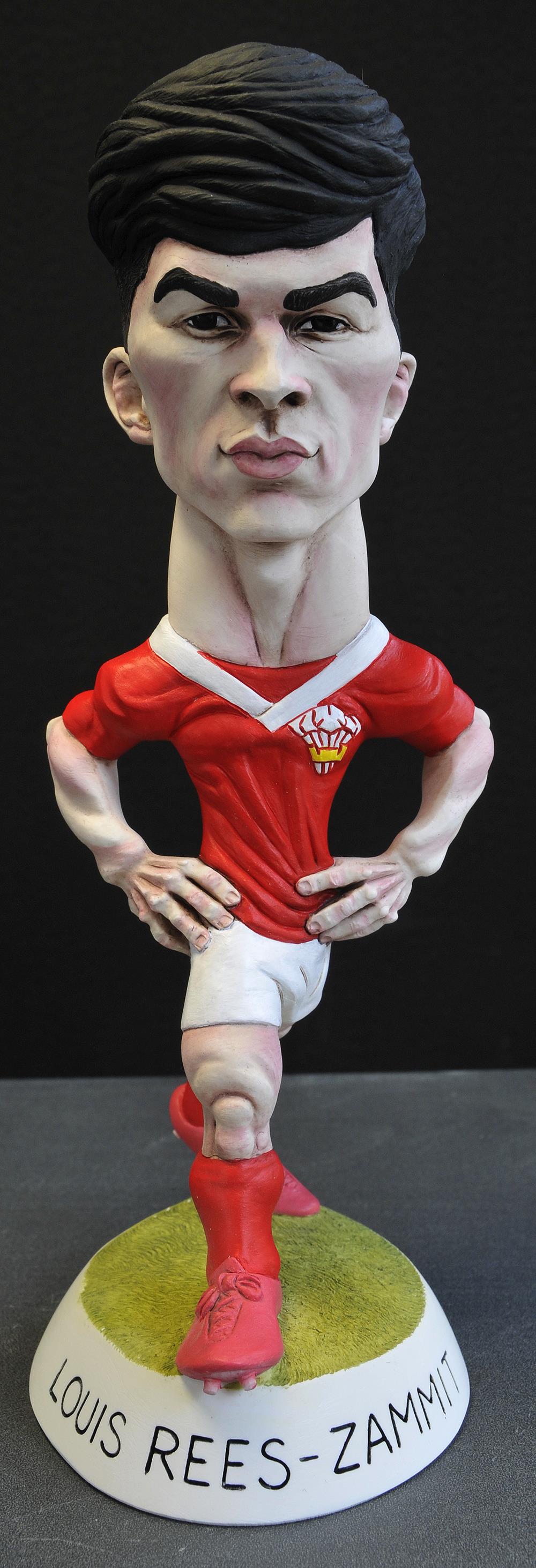 9" Louis Rees-Zammit