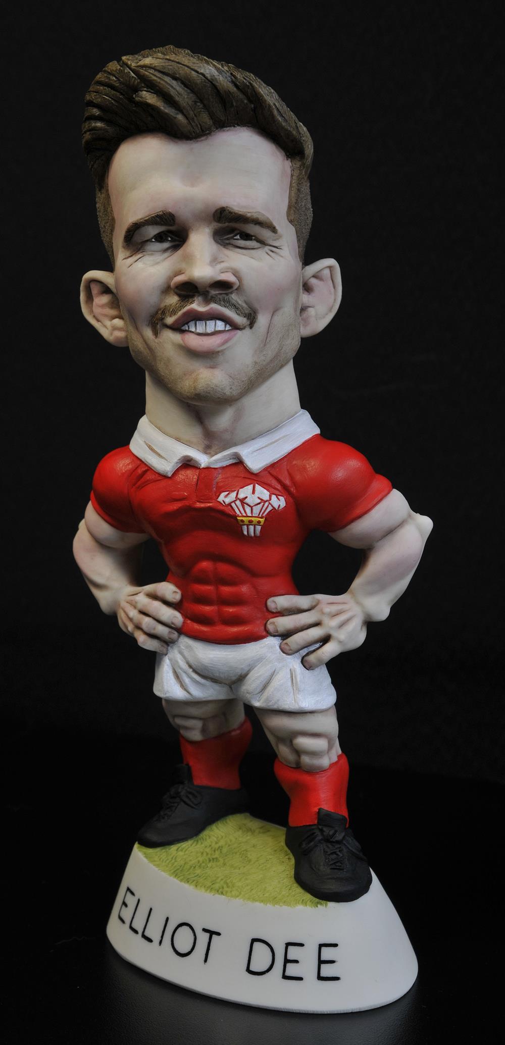 9" Elliot Dee