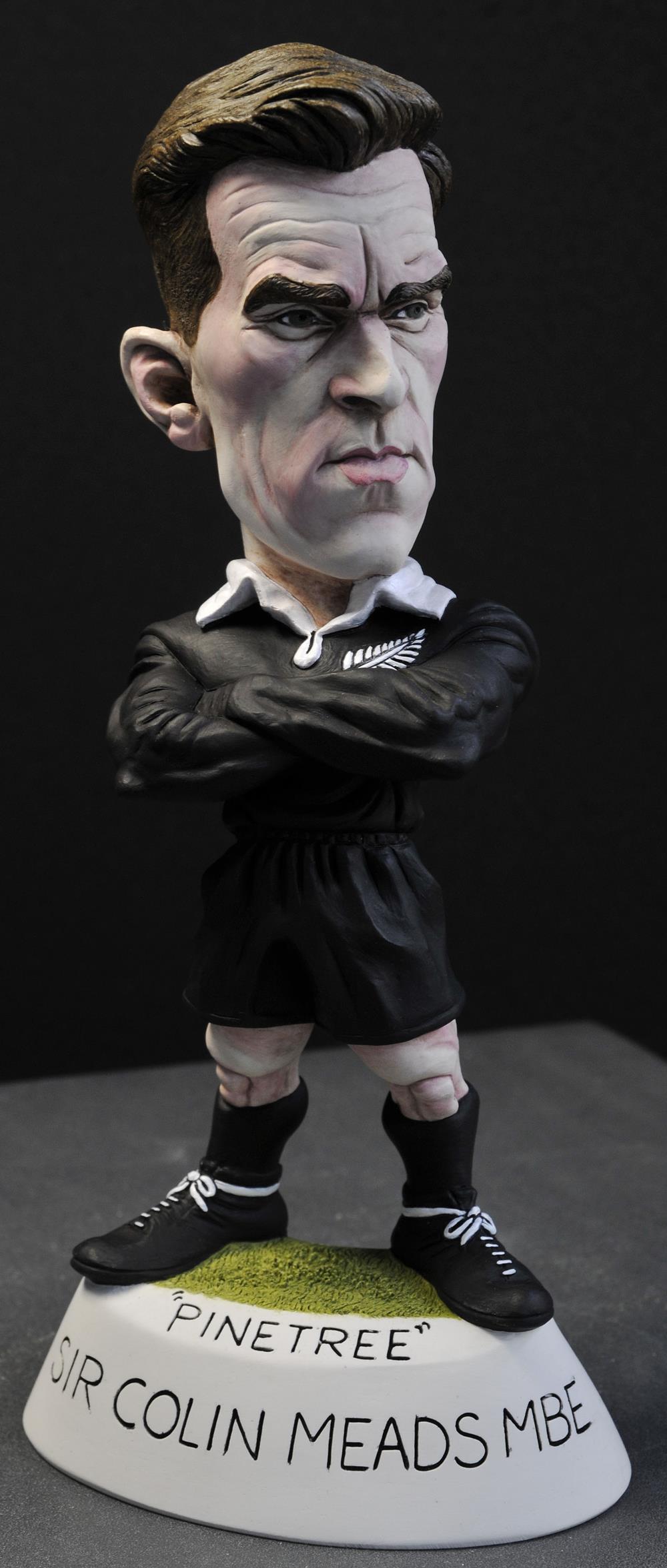 9" Sir Colin Meads MBE - Image 2