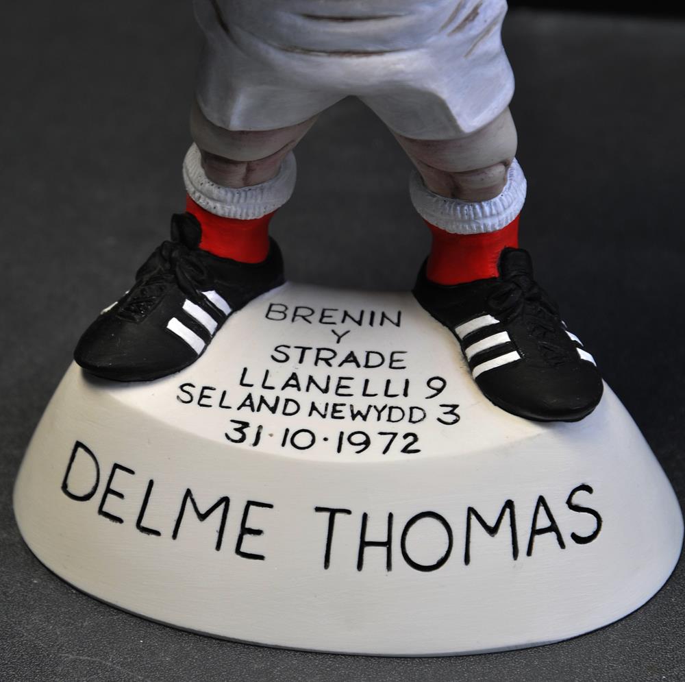 9" Delme Thomas Llanelli - Image 3
