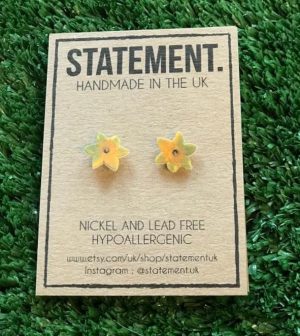 Daffodil Studs