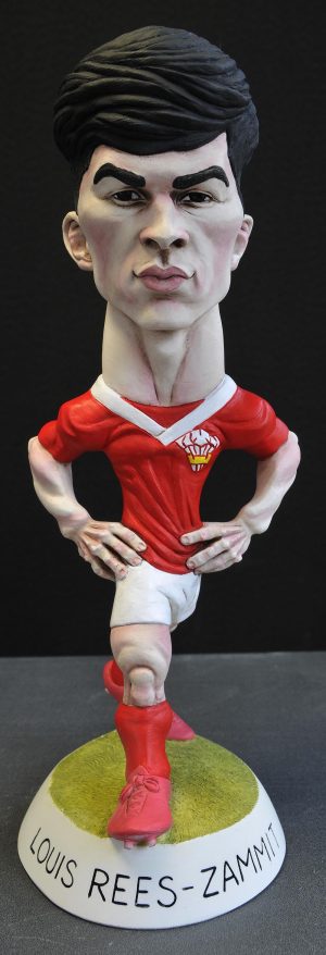 9" Louis Rees-Zammit